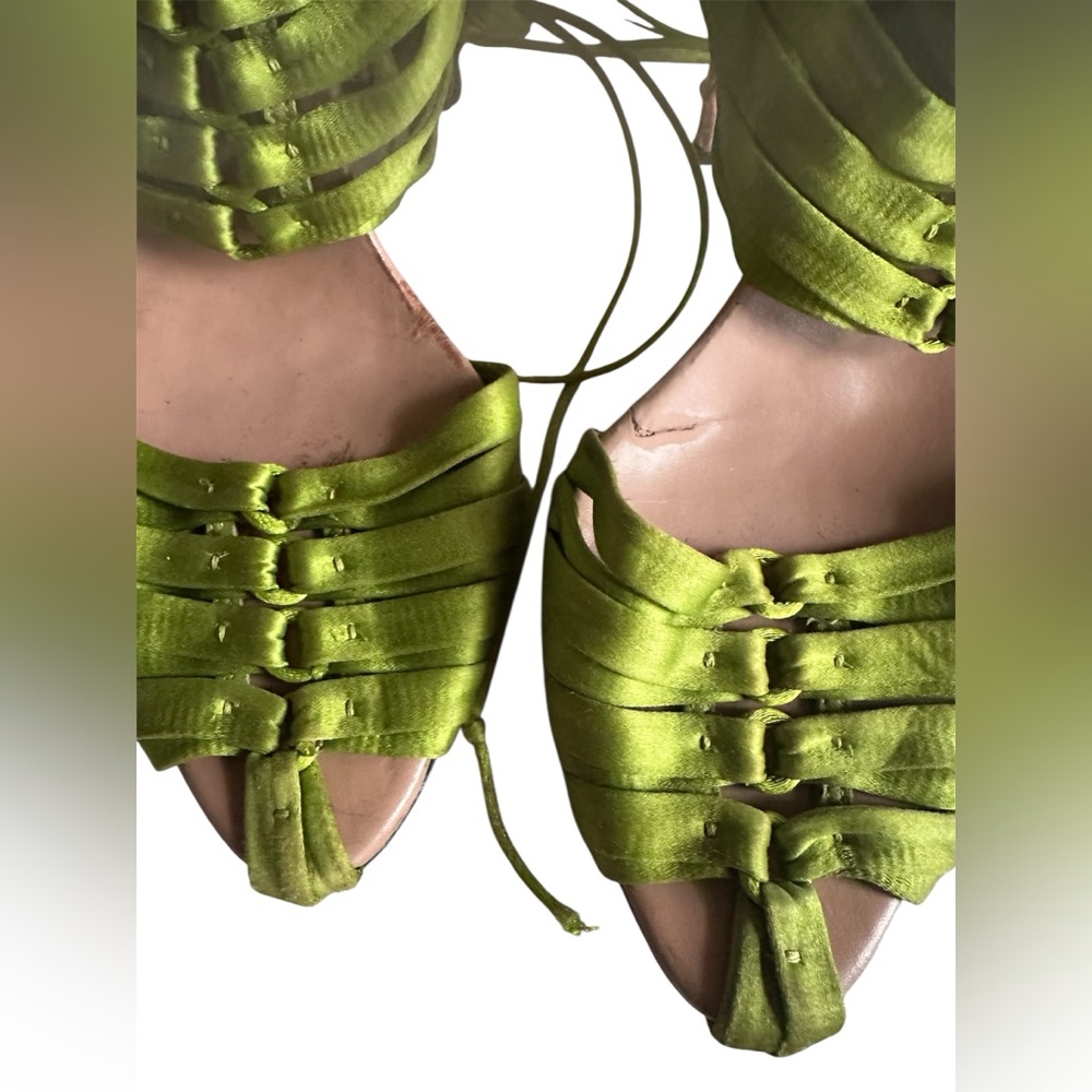 Gucci Tom Ford Vibrant Green Satin bamboo runway Heels sz.39C - Picture 7 of 15